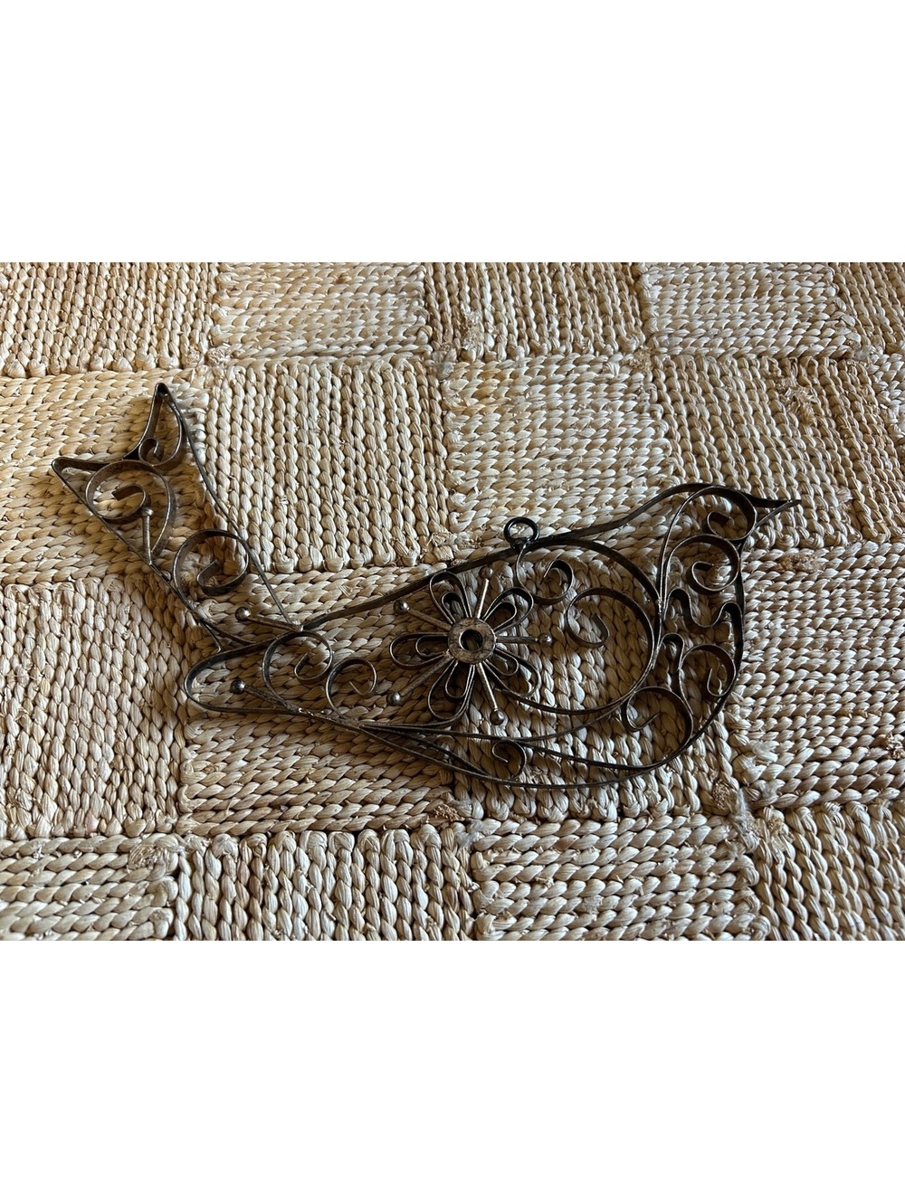 Decorative Bird Shaped Metal Decoratove Piece with Floral Design